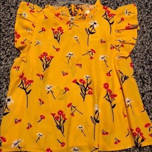 ‼️‼️‼️ SOLD ‼️‼️‼️ Cute floral cropped top